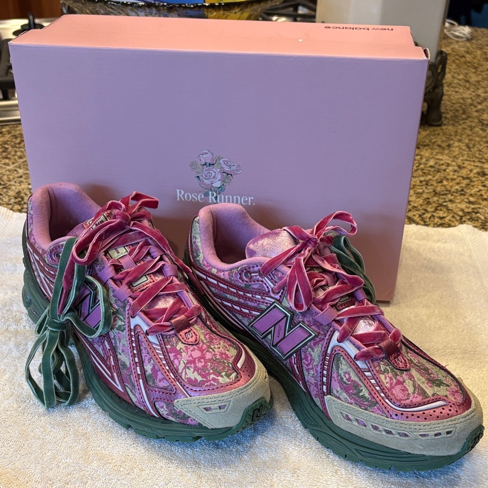 New Balance x Jack Harlow Rose Runner 1906R sneaker NWT LIMITED EDITION